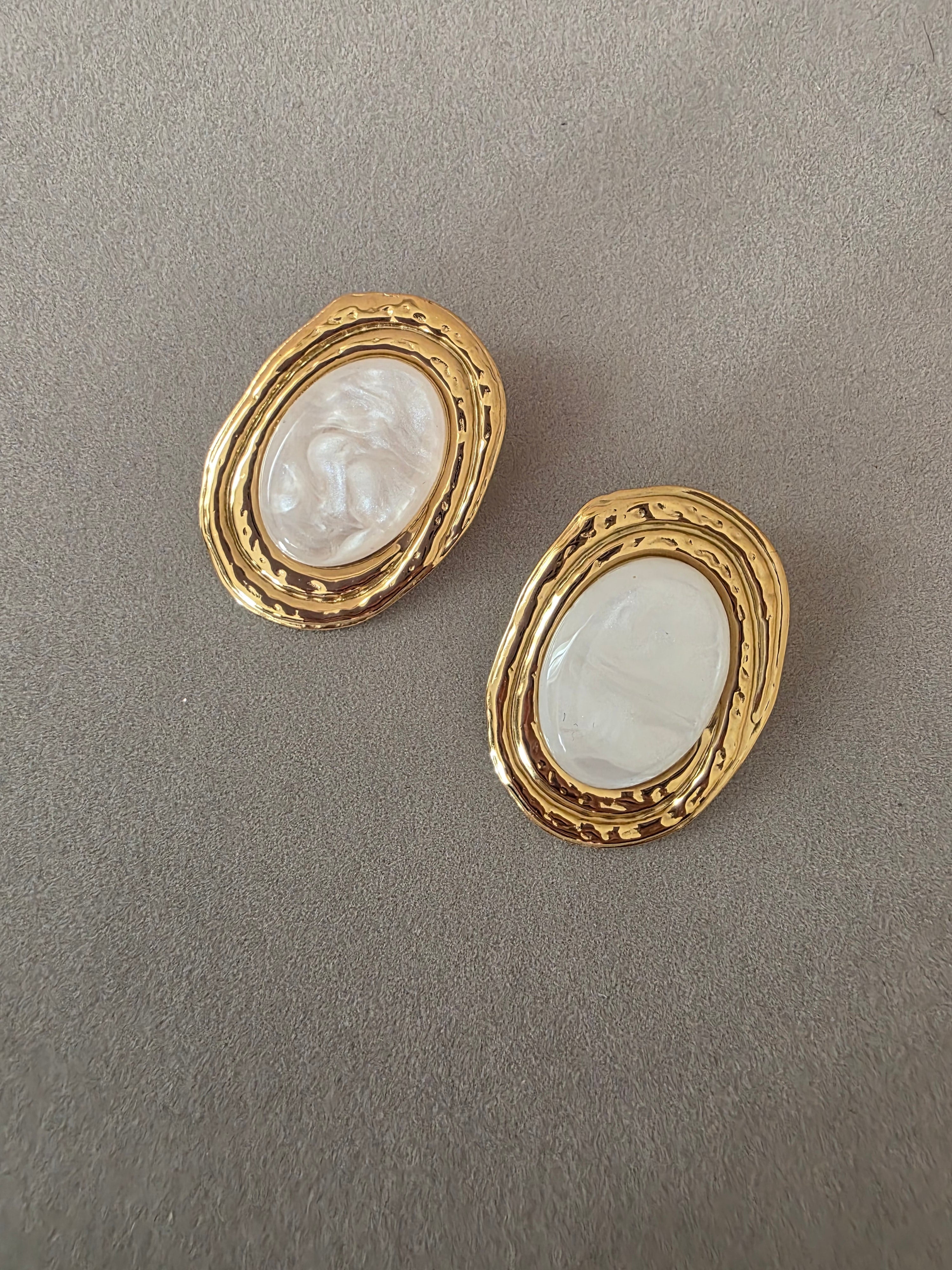 Orecchini Oval Pearl Gold